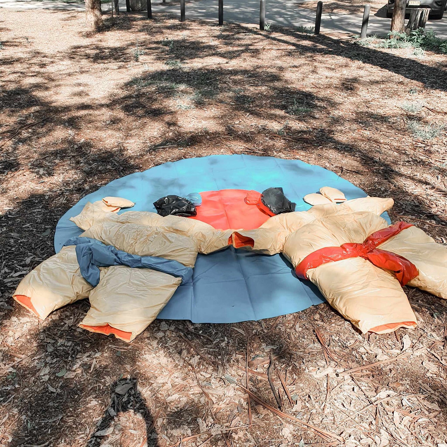 Adult sized Sumo suits, wrestling mat, helmets and gloves to hire in Sydney. Perfect entertainment for picnics, birthdays and other celebrations.
