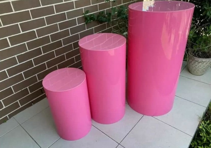 Hot pink acrylic plinths for hire for cake display