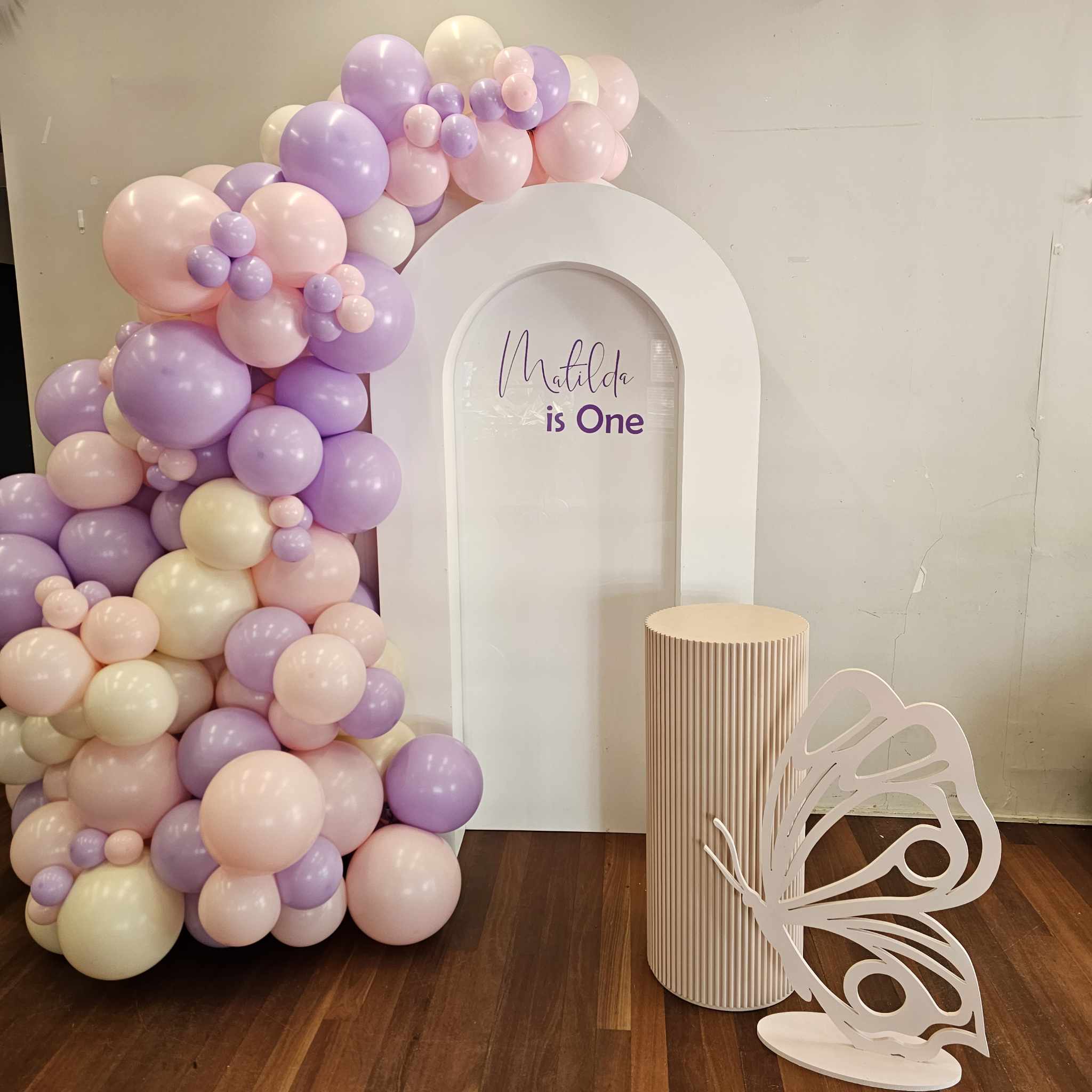 Open Arch Backdrop | Backdrop hire for Birthdays, Christenings ...